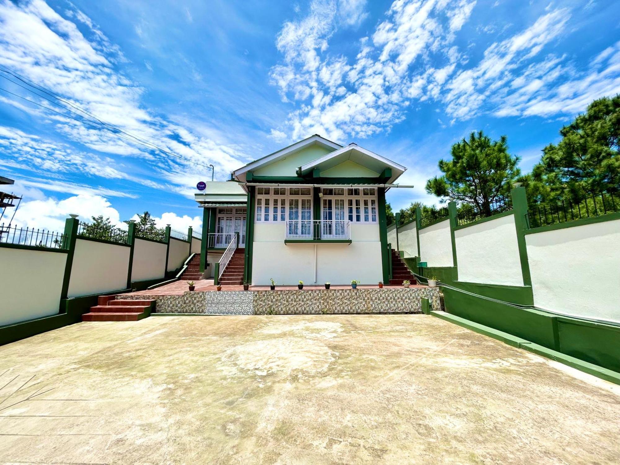 Yepplo Holiday Home - Complimentary Breakfast - 24 Hrs Caretaker & Power Backup 실롱 외부 사진