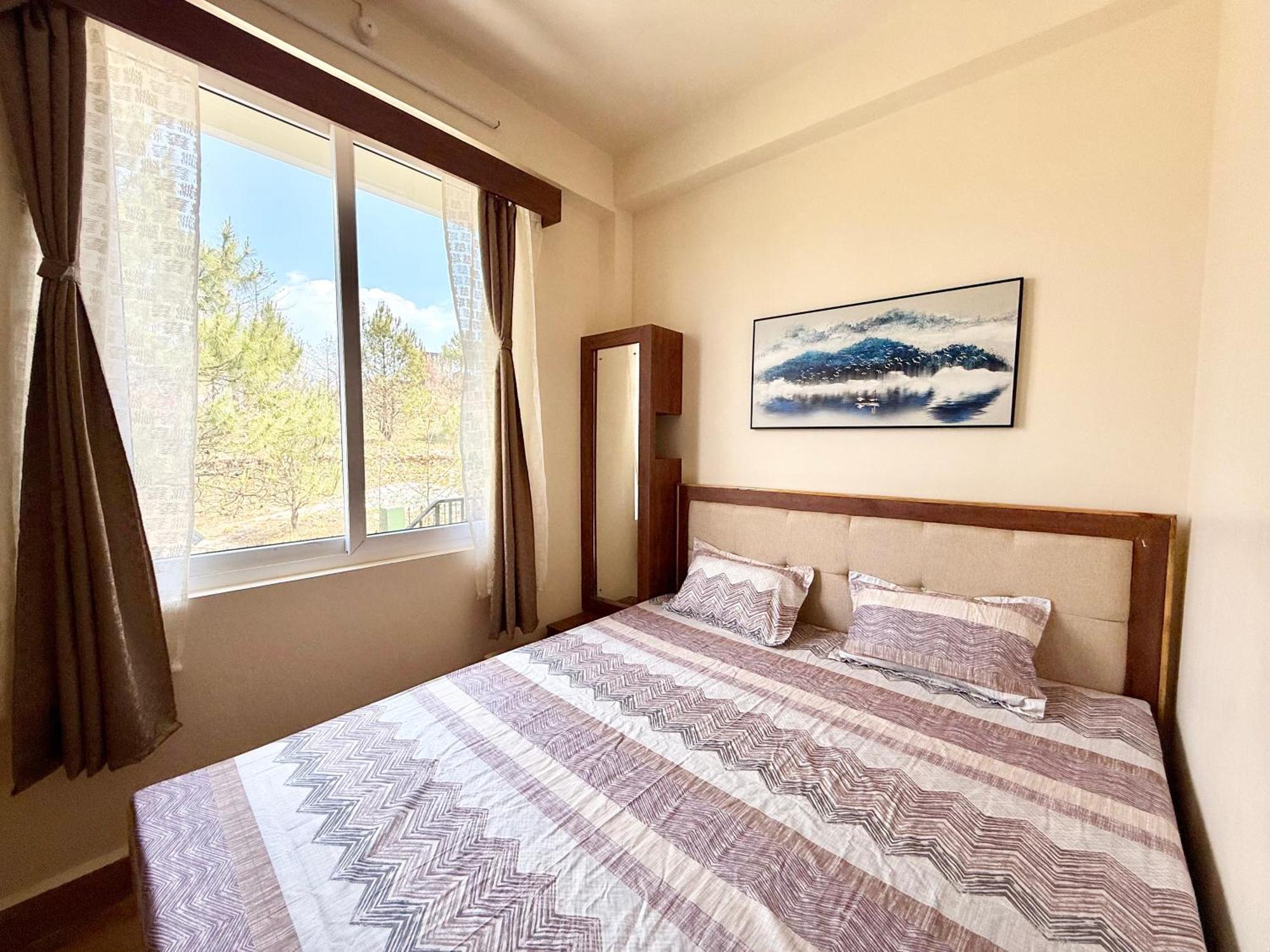 Yepplo Holiday Home - Complimentary Breakfast - 24 Hrs Caretaker & Power Backup 실롱 외부 사진